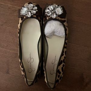 Jessica Simpson brown leopard print flats with jewels & bow